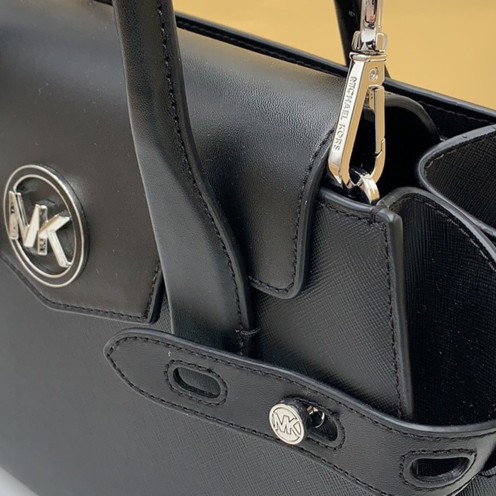MICHAEL KORS
Carmen Medium Flap Saffiano Leather Belted Satchel Black co… - Picture 14 of 16
